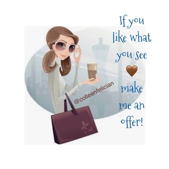 💕💙Maeve Embroidered Buttondown 💙💕 - Picture 12 of 12